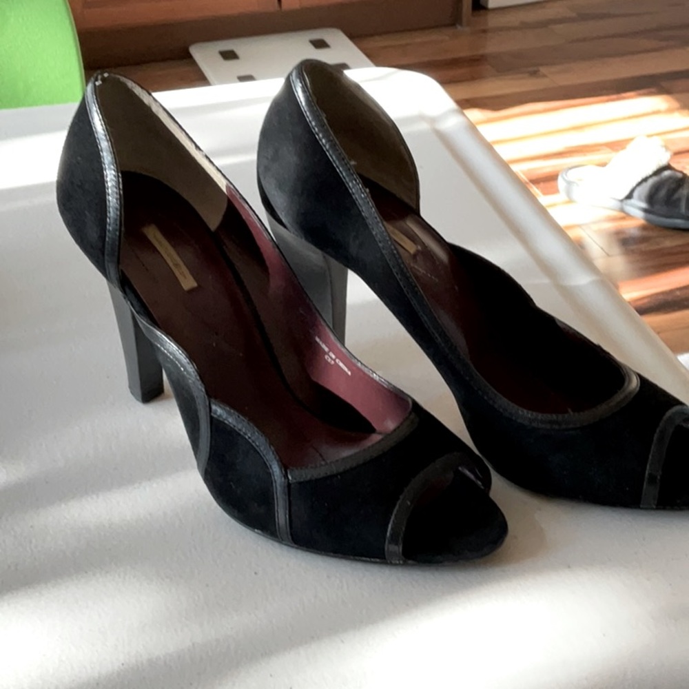 Black suede/leather Peep Toe Pumps 7